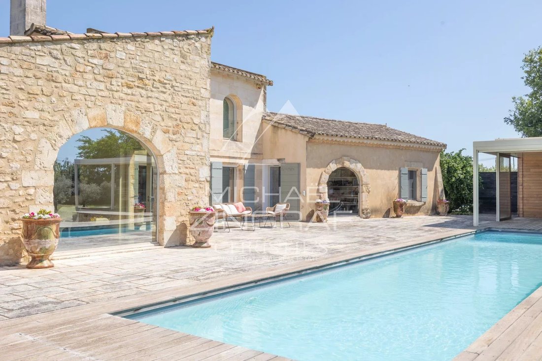 Estate in Arles, Provence-Alpes-Côte d'Azur, France 3 - 17694330
