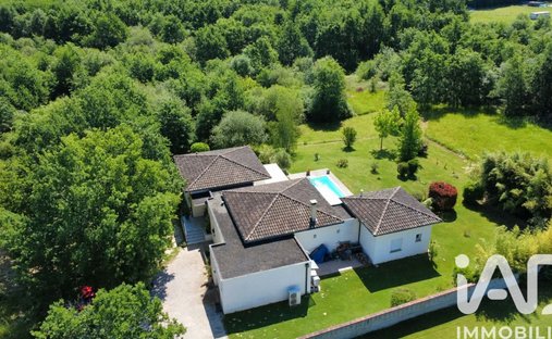 House in Fonneuve, Montauban, France 1