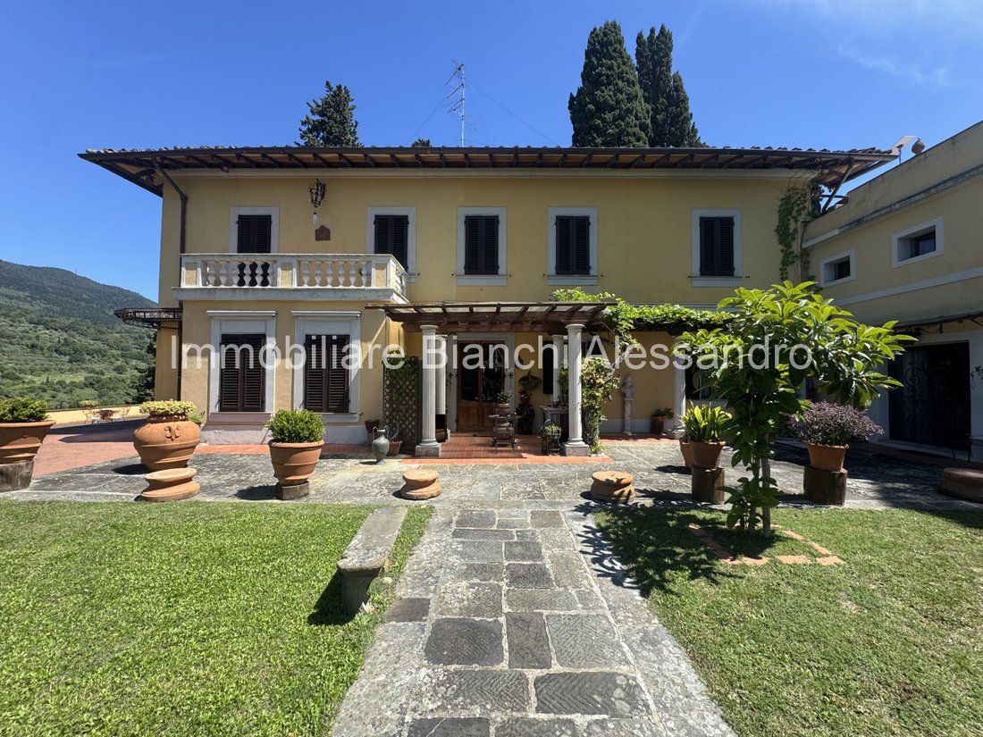 Villa in Serpiolle - Massoni, Florence, Italy 1 - 18045809