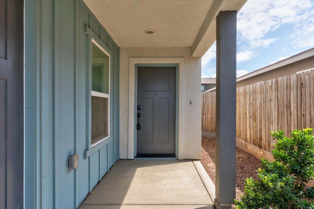 House in Merced, California, United States 4 - 18048783