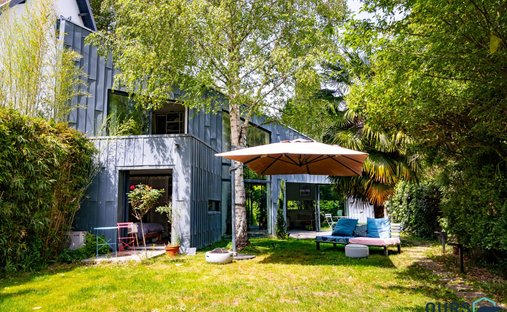 House in Centre Montmorency, Montmorency, France 1