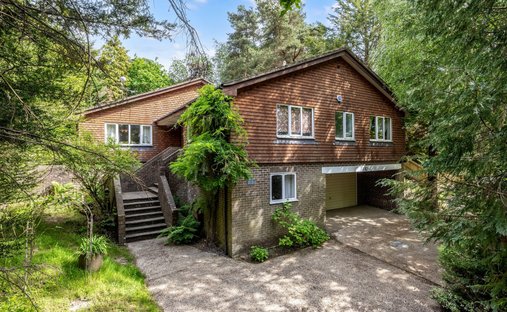 House in Crowborough Common, Crowborough, England 1