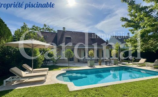 Haus in Le Parc et la Tuilerie, Noisy-le-Roi, Frankreich 1
