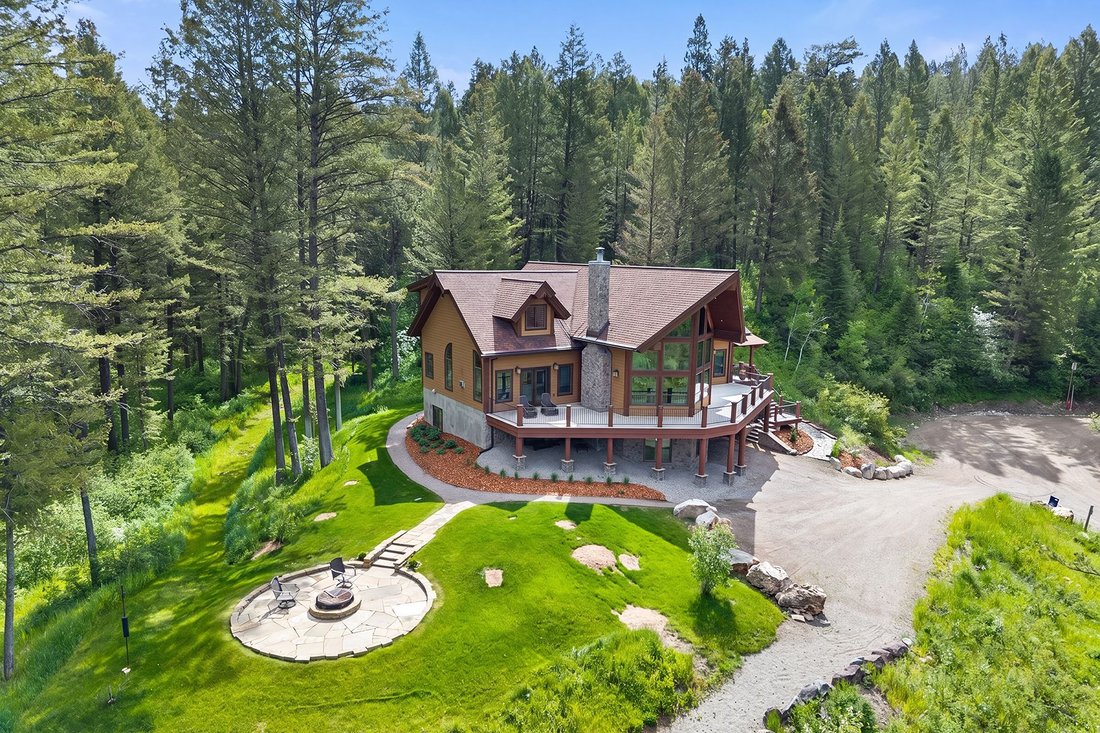 House in Alpine, Wyoming, United States 1 - 16480575