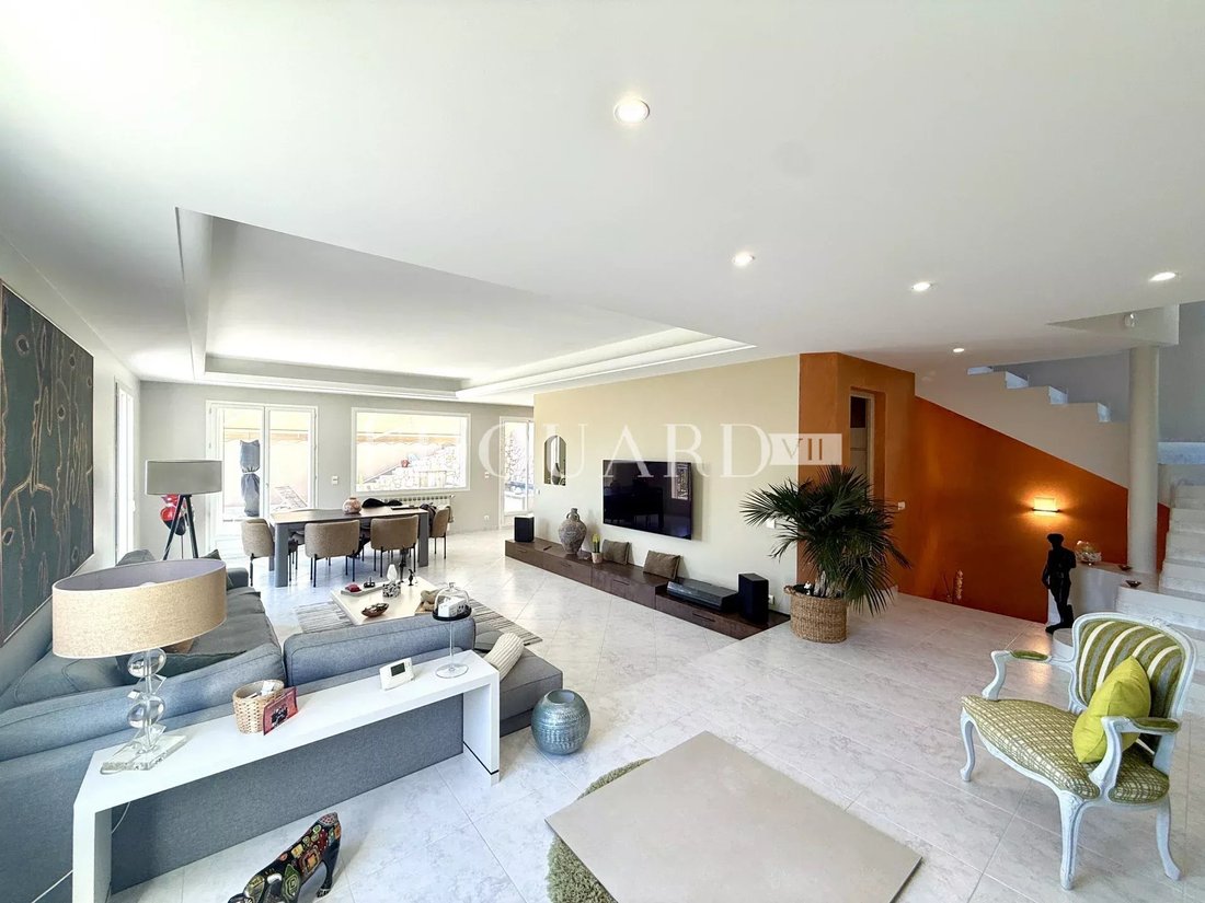 House in Menton, Provence-Alpes-Côte d'Azur, France 2 - 18038070