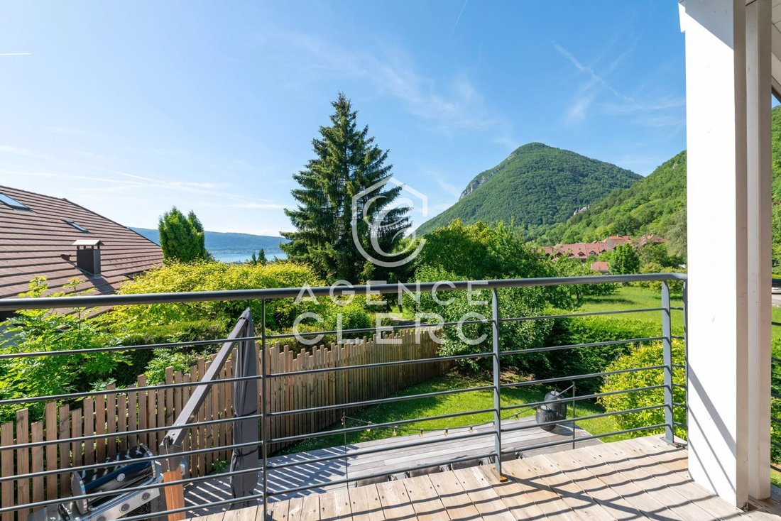 Villa in Menthon-Saint-Bernard, Auvergne-Rhône-Alpes, France 5 - 18014513