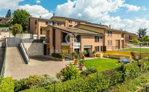 Maison à Ponte della Pietra, Pérouse, Italie 1