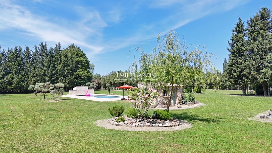 Villa in La Ville, L'Isle-sur-la-Sorgue, France 3 - 17289959