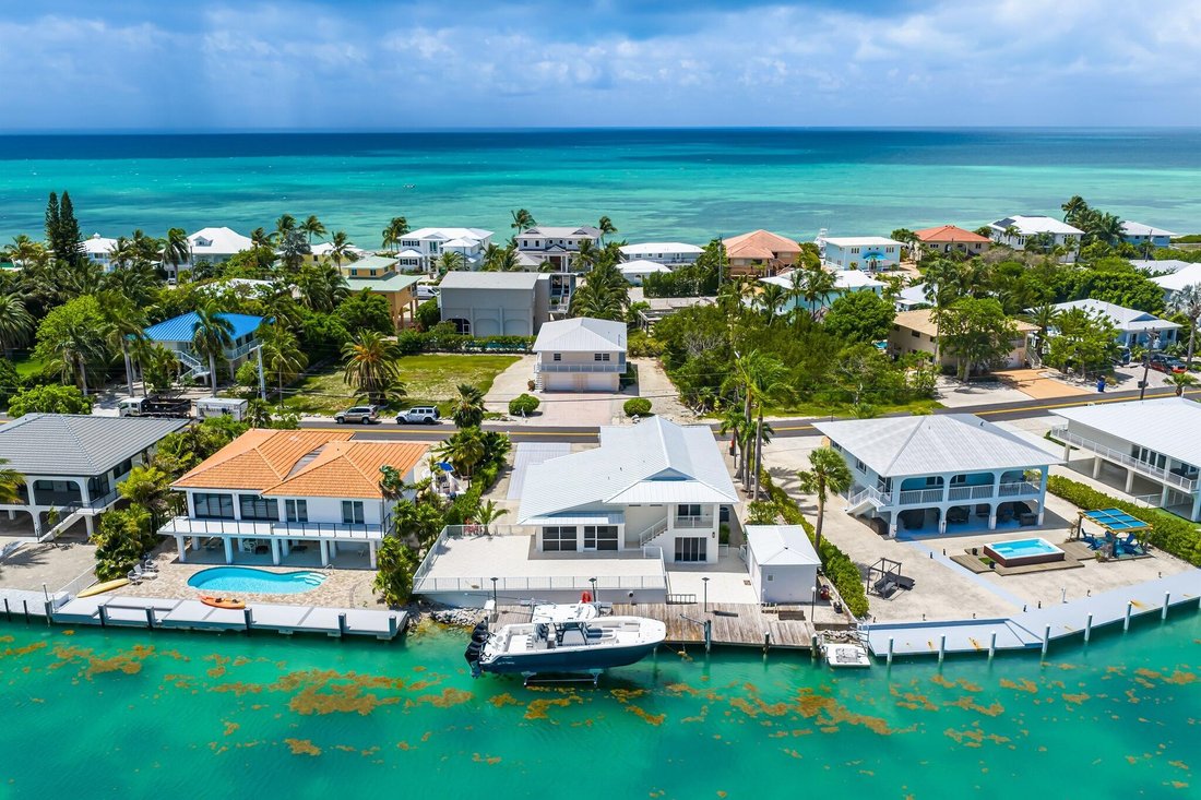 House in Duck Key, Florida, United States 3 - 18040232