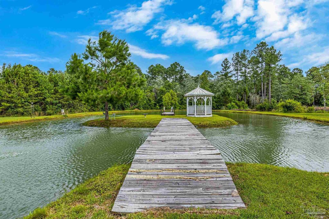 House in Milton, Florida, United States 5 - 18036172