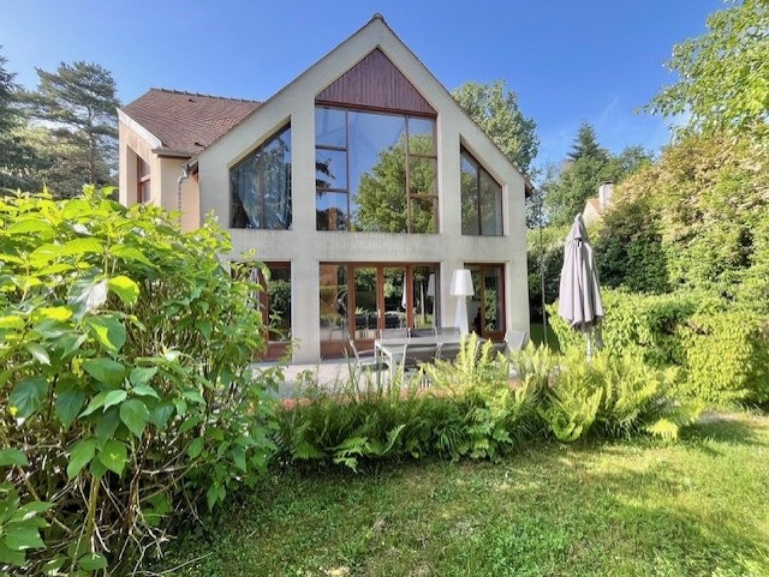 House in Bullion, Ile-de-France, France 1 - 18041038
