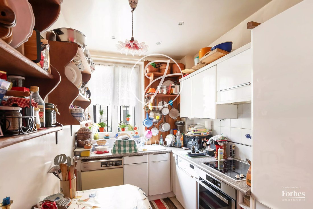 Apartment in Goutte d'Or-Château Rouge, Paris 18e Arrondissement, Paris 4 - 18038456