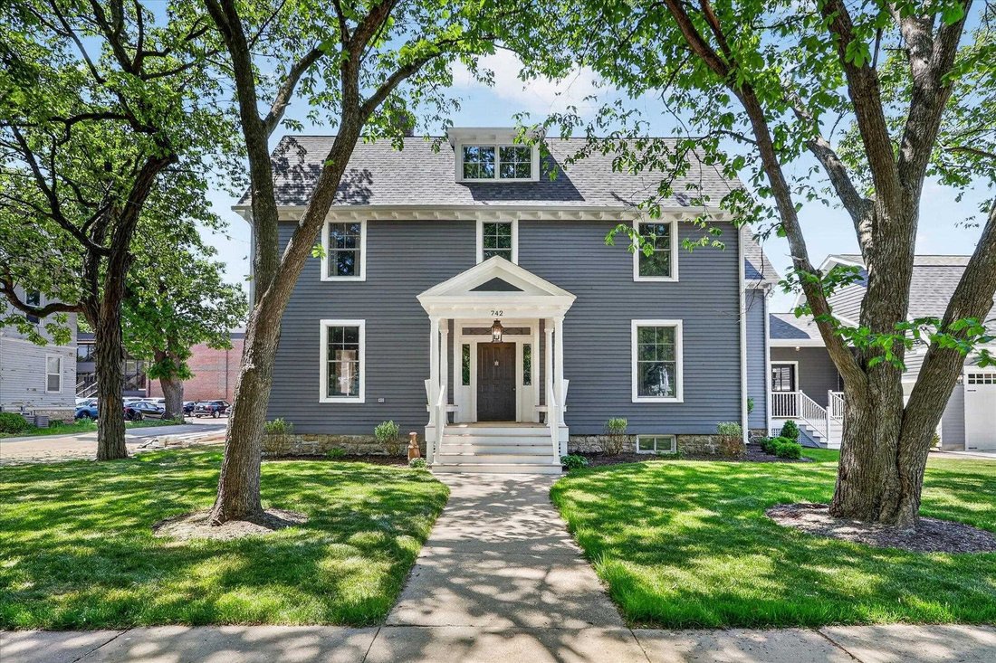 House in Beloit, Wisconsin, United States 1 - 17235793
