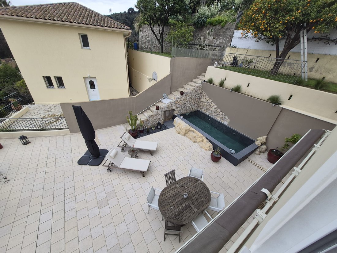 Appartamento a Mentone, Provenza-Alpi-Costa Azzurra, Francia 3 - 18037348