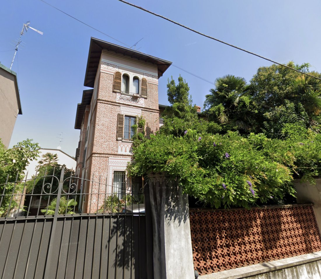 Villa in Bollate, Lombardy, Italy 1 - 18036252