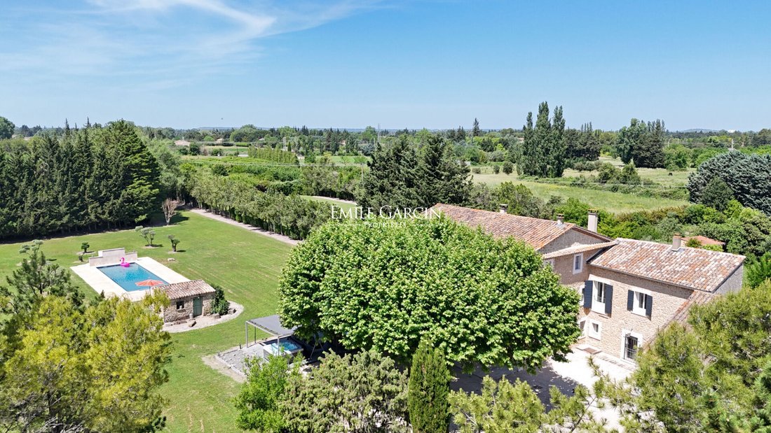 Villa in La Ville, L'Isle-sur-la-Sorgue, France 2 - 17289959