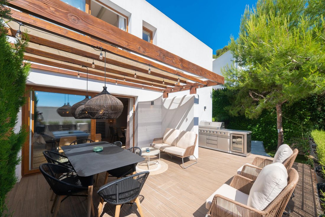 Villa in Cala Llonga, Ibiza, Santa Eularia des Riu, Balearic Islands 2 - 18036788