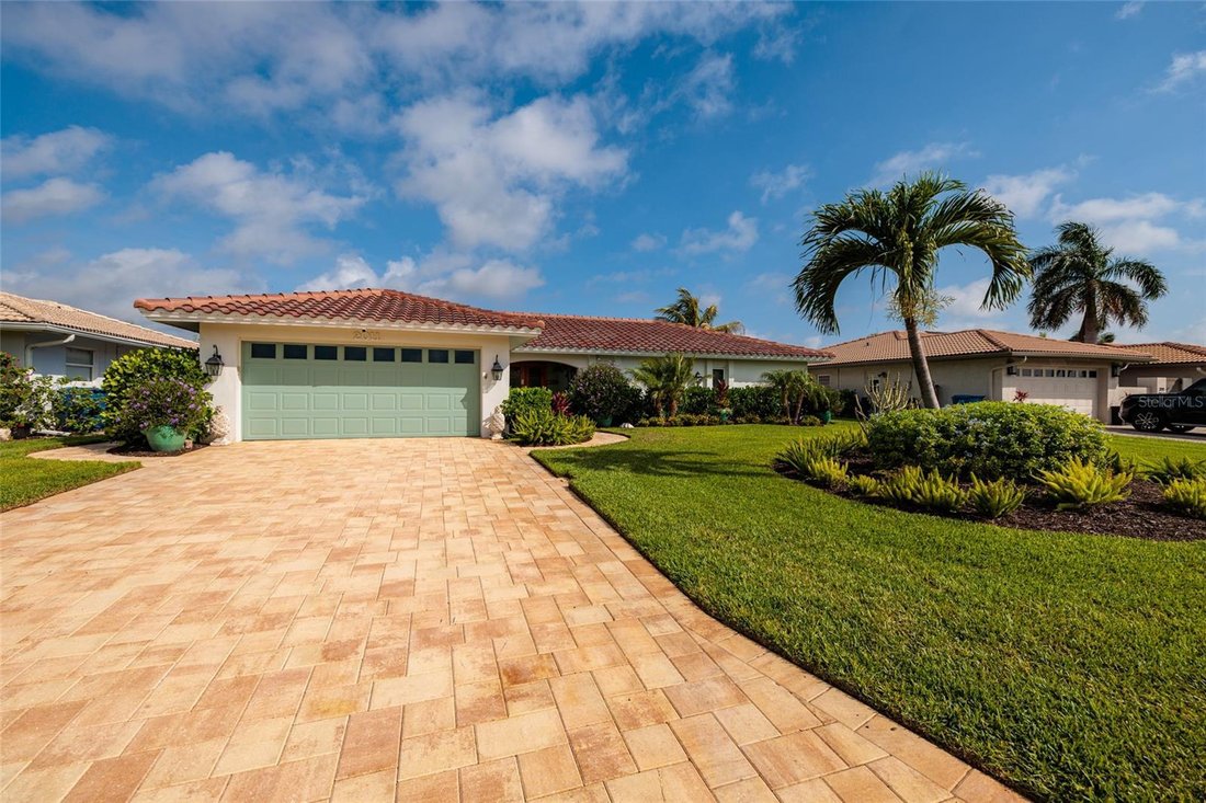 House in St. Petersburg, Florida, United States 5 - 18048964