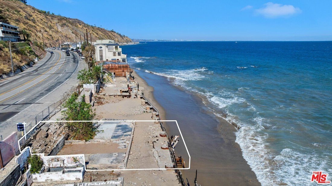 Land in Malibu, California, United States 1 - 18043308