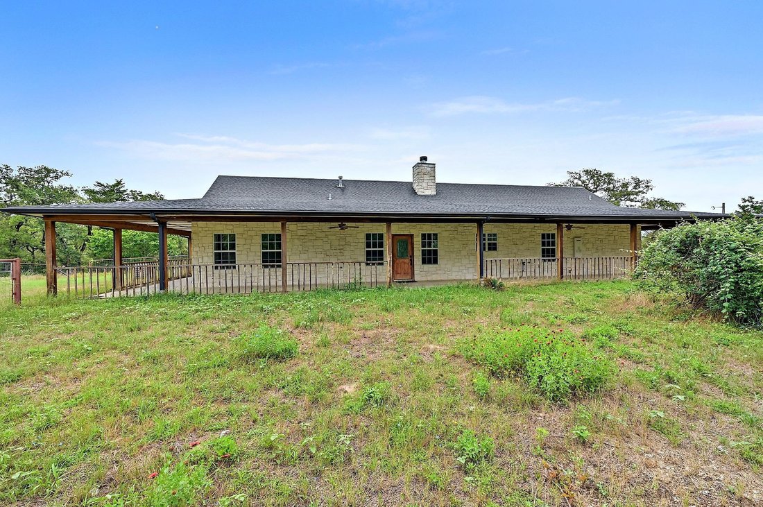 House in Davilla, Texas, United States 1 - 18041457