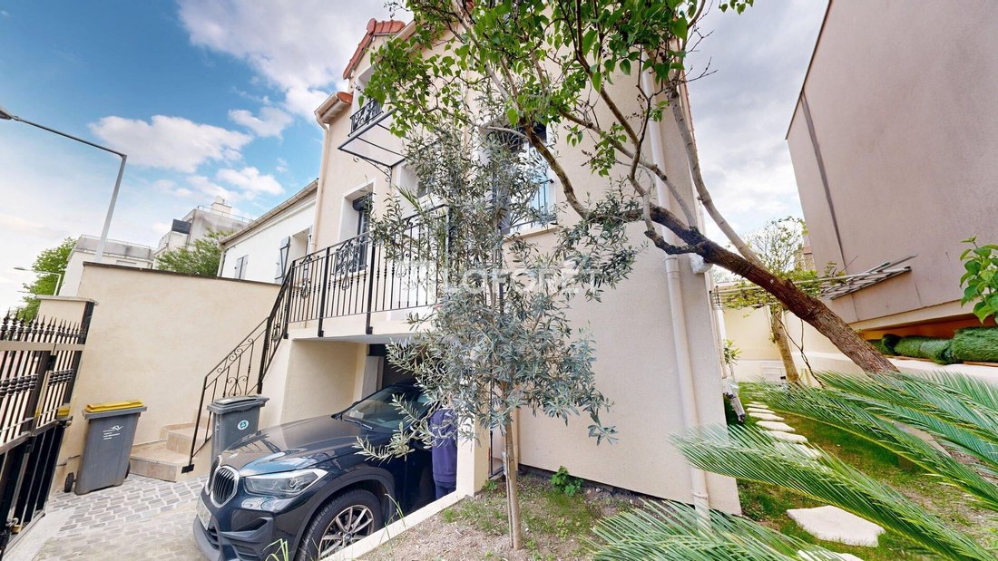 Villa in Centre, Nanterre, France 2 - 18039043