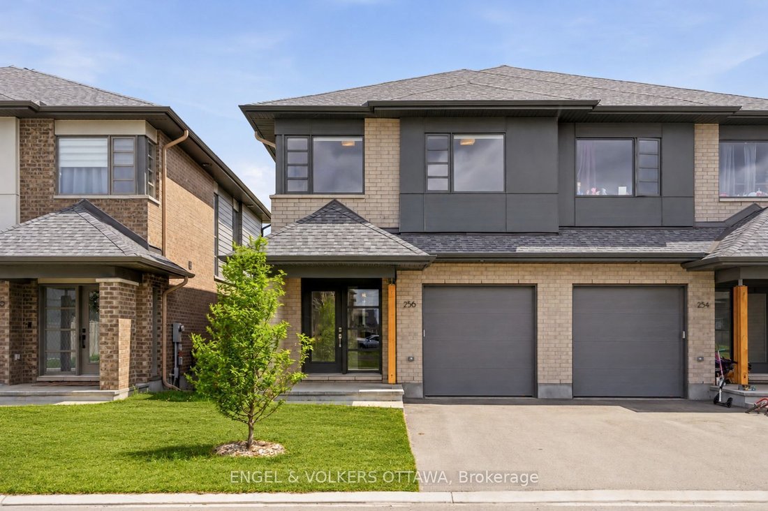 House in Ottawa, Ontario, Canada 1 - 18048845