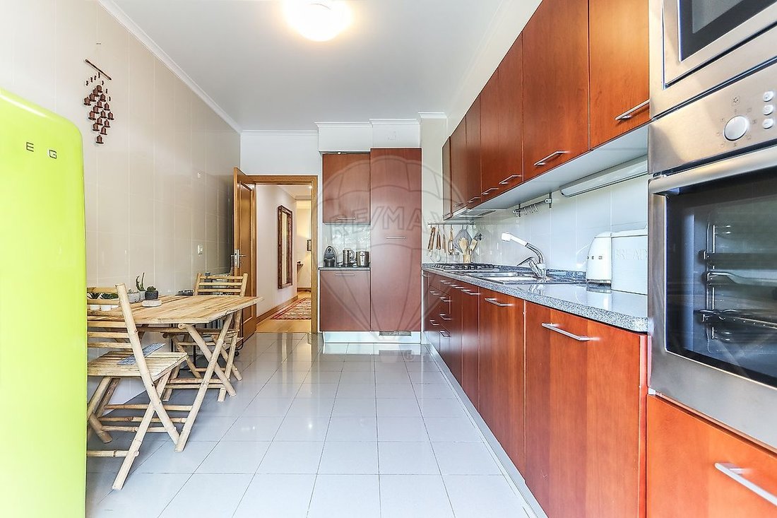 Apartment in Carcavelos e Parede, Lisbon, Portugal 3 - 18038110