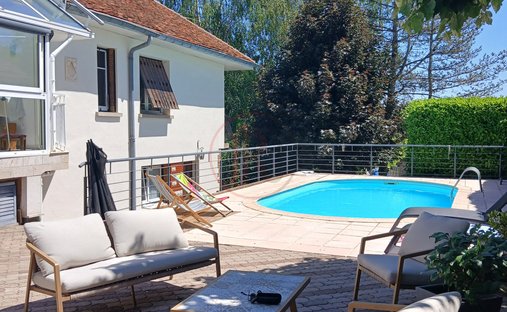 Casa a Chemaudin e Vaux, Borgogna-Franca Contea, Francia 1