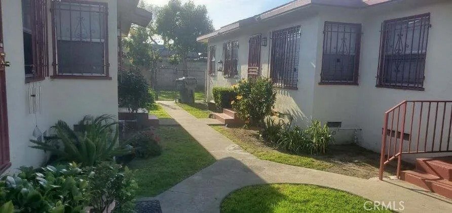 Lynwood, California, United States 3 - 17539973