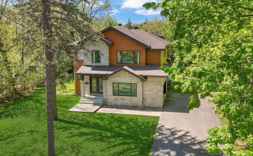 House in Senneville, Quebec, Canada 1