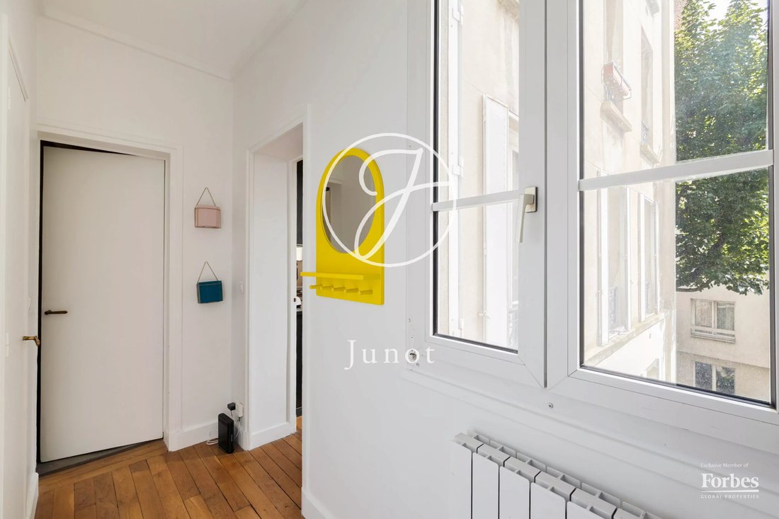 Apartment in Clignancourt-Jules Joffrin, Paris 18e Arrondissement, Paris 5 - 18038450