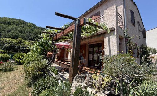 Casa en Nord-Hameaux, Contes, Francia 1