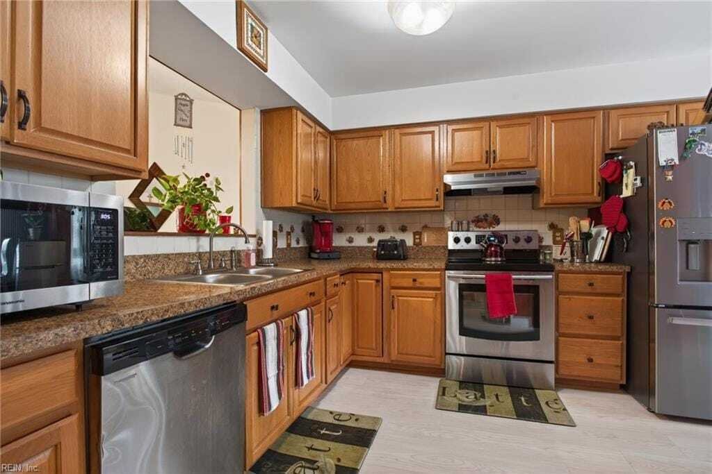 House in Chesapeake, Virginia, United States 4 - 18037340