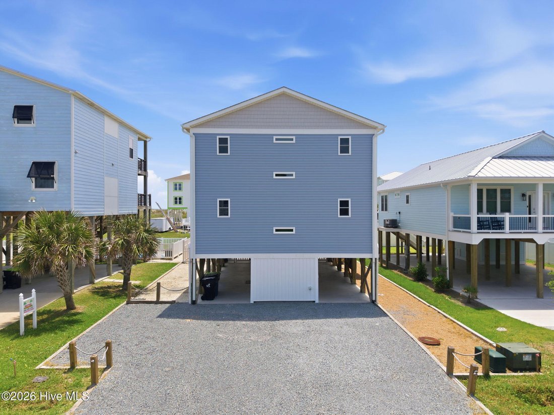 House in Oak Island, North Carolina, United States 2 - 18028915