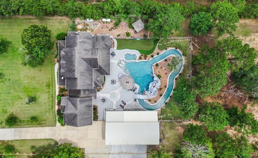 House in Cleveland, Texas, United States 1