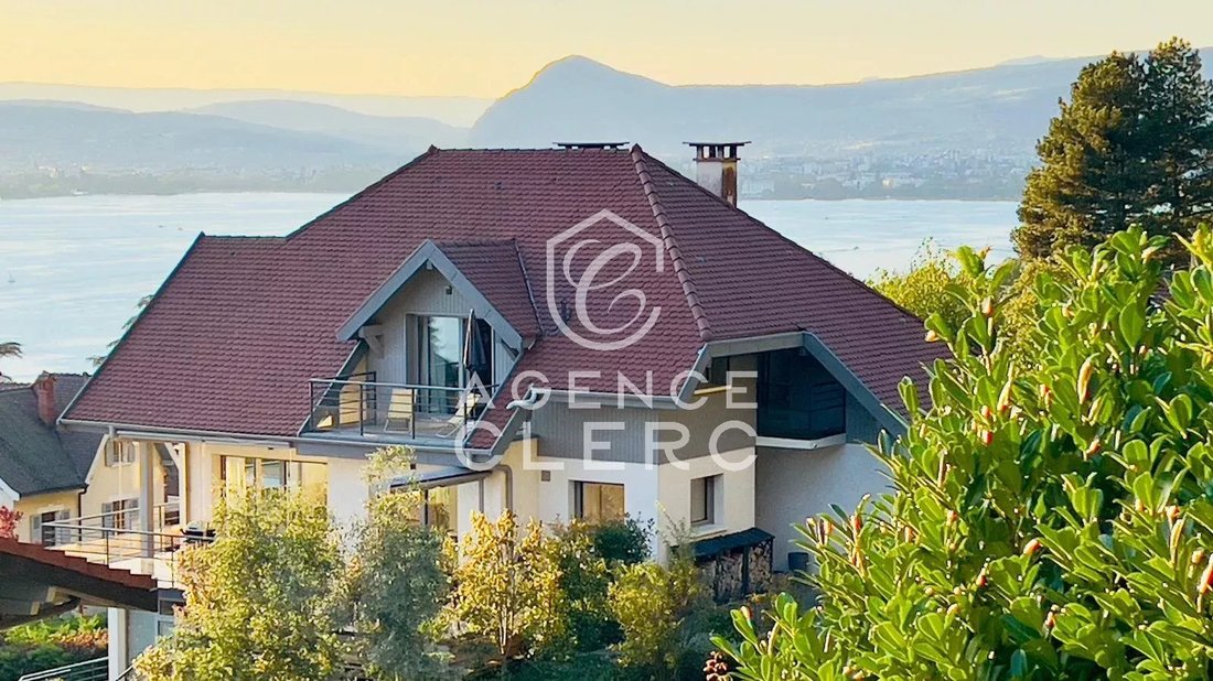 Villa in Veyrier-du-Lac, Auvergne-Rhône-Alpes, France 1 - 15221830