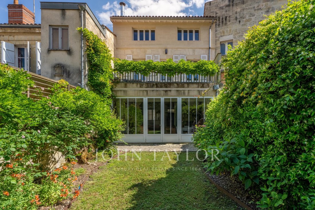 Townhouse in Grand Parc-Chartrons-Paul Doumer, Bordeaux, France 1 - 18047338