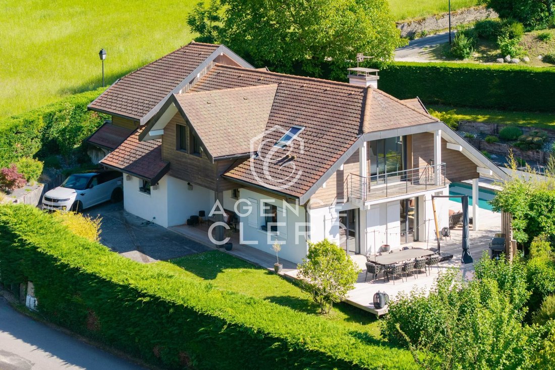 Villa in Menthon-Saint-Bernard, Auvergne-Rhône-Alpes, France 3 - 18014513