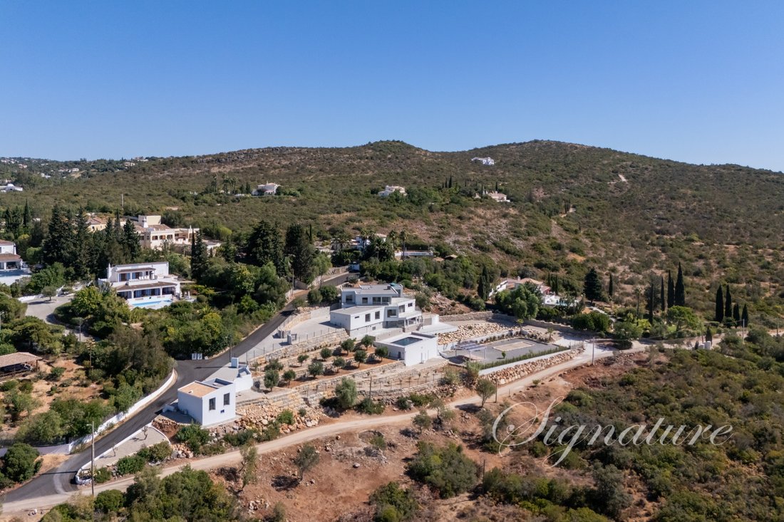 Villa in Santa Barbara de Nexe, Algarve, Portugal 1 - 18050301