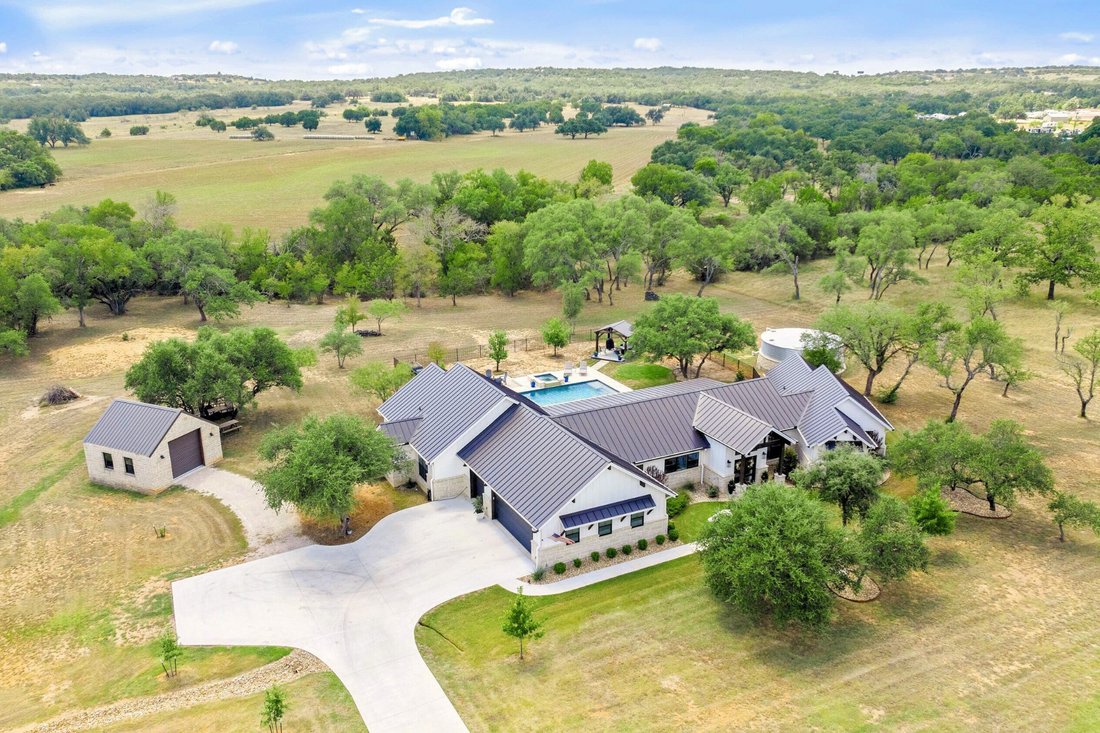 House in Round Mountain, Texas, United States 2 - 16921117