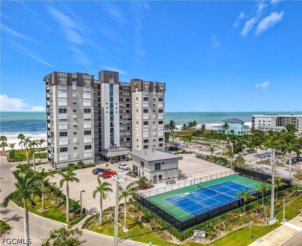 Condo in Fort Myers Beach, Florida, United States 1 - 18044256