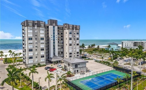 Condo in Fort Myers Beach, Florida, United States 1