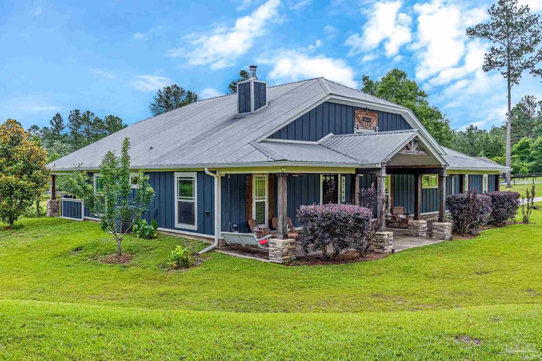 House in Milton, Florida, United States 1 - 18036172