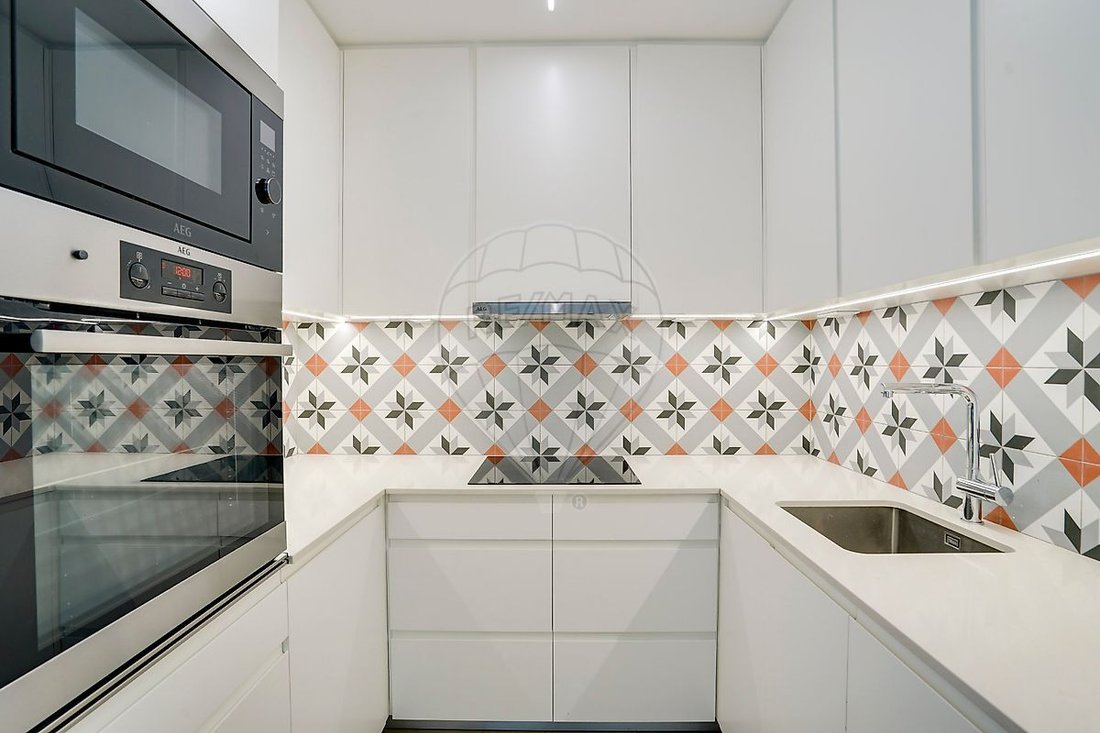Apartment in Santo Antonio, Lisbon, Portugal 2 - 18038134