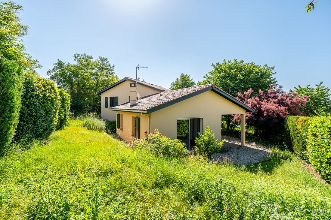 Villa in Marcy, Auvergne-Rhône-Alpes, France 4 - 18038966