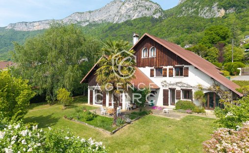 Villa in Veyrier-du-Lac, Auvergne-Rhône-Alpes, France 1