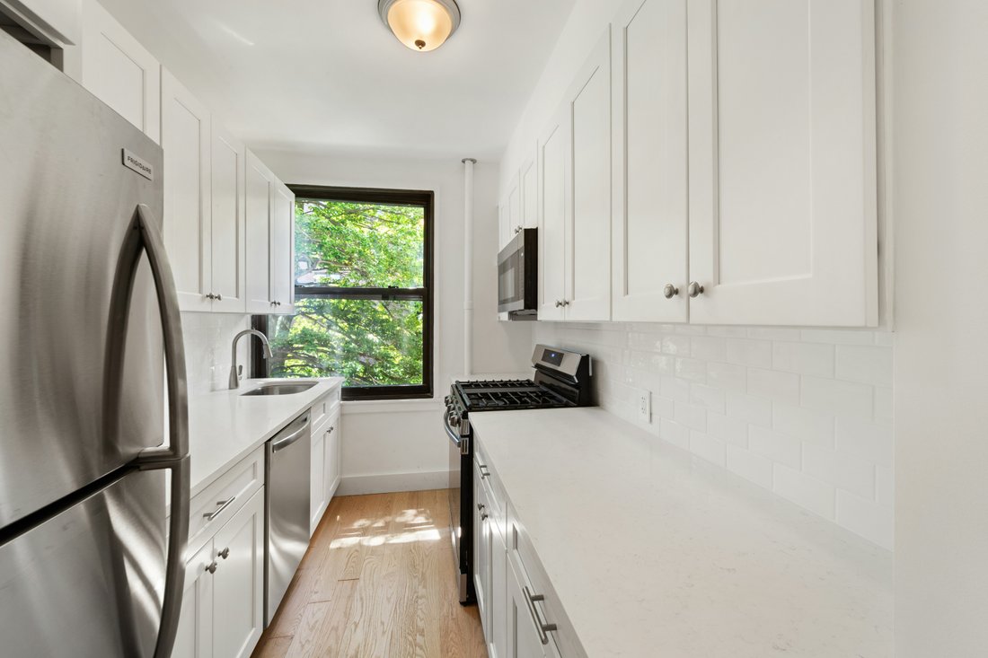 Co Op in New York, New York, United States 3 - 18030869