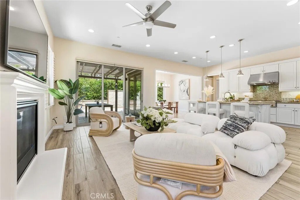 House in Irvine, California, United States 4 - 17937357