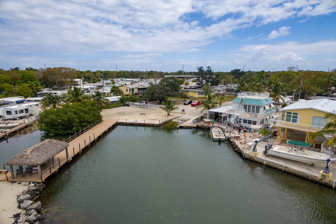 Key Largo, Florida, United States 4 - 18043901