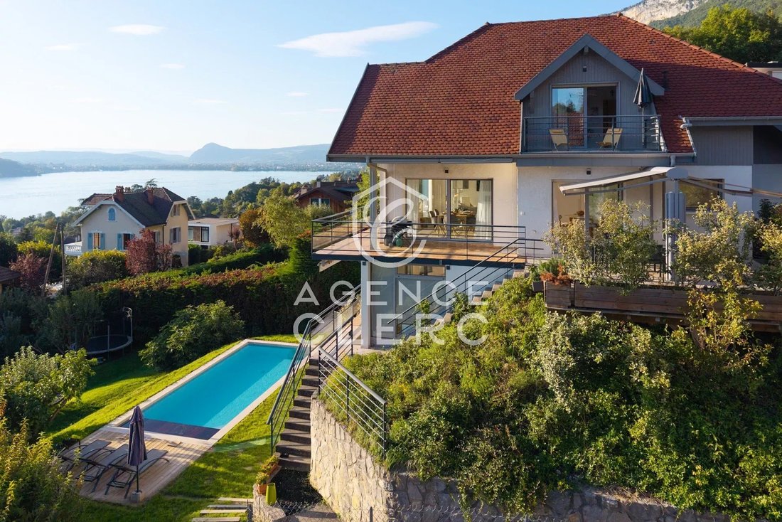 Villa in Veyrier-du-Lac, Auvergne-Rhône-Alpes, France 3 - 15221830